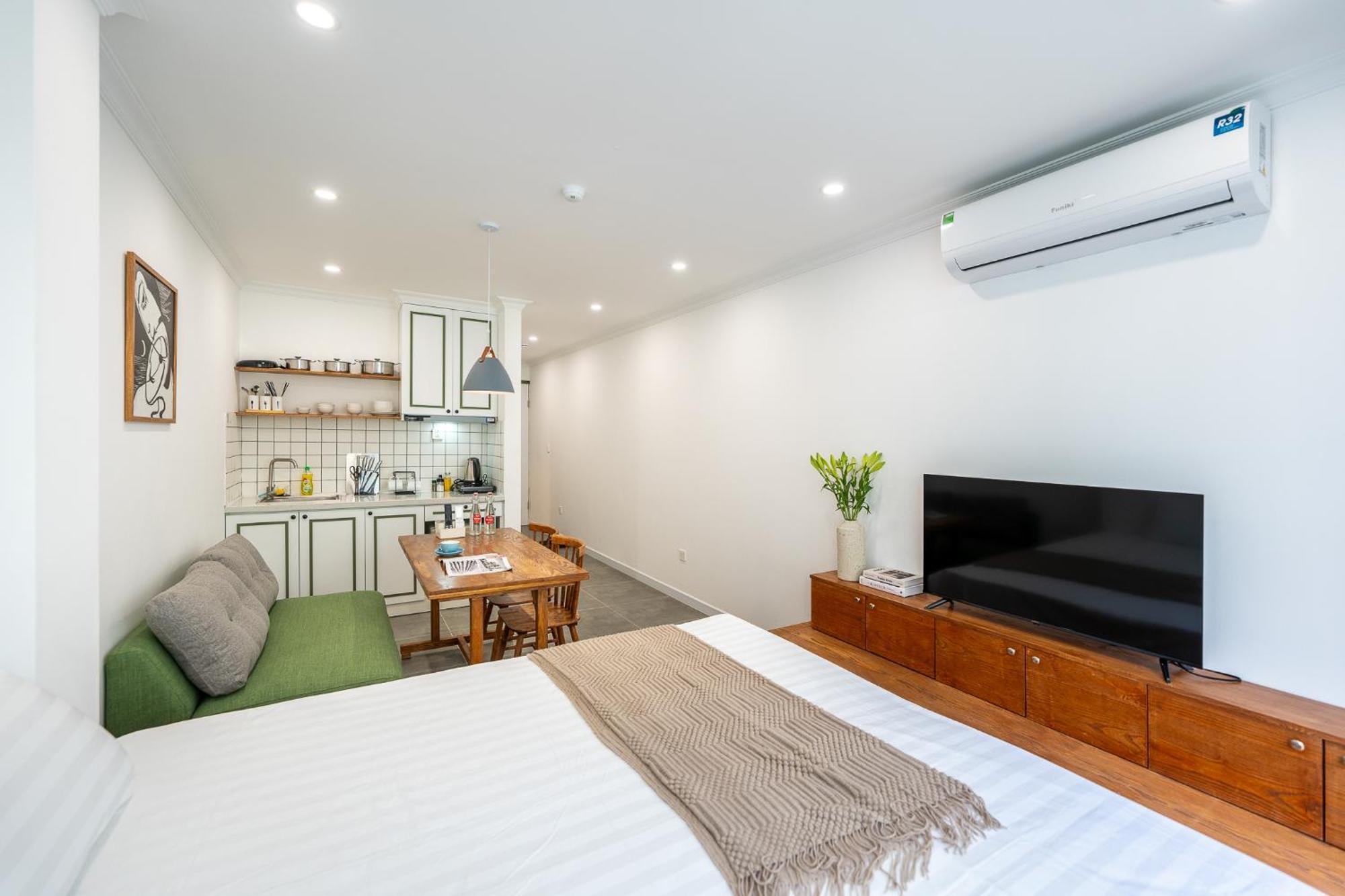 Location/Big Group/Private Villa With Pool And Kitchen Hanoi Eksteriør bilde